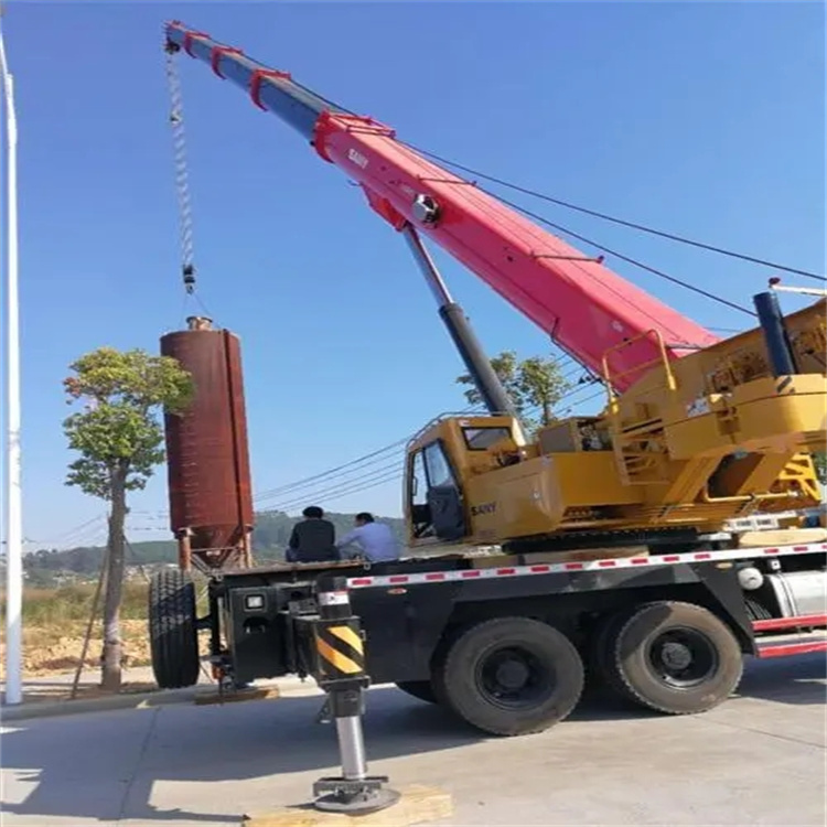 北湖专业吊车租赁多少钱