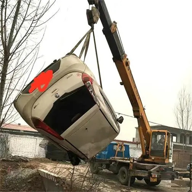 北湖随时待命，吊车24小时道路救援服务全解析