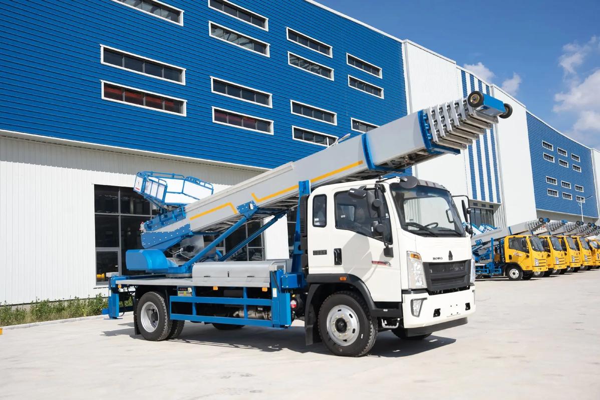 北湖出租云梯车高空作业车 建筑垃圾搬运